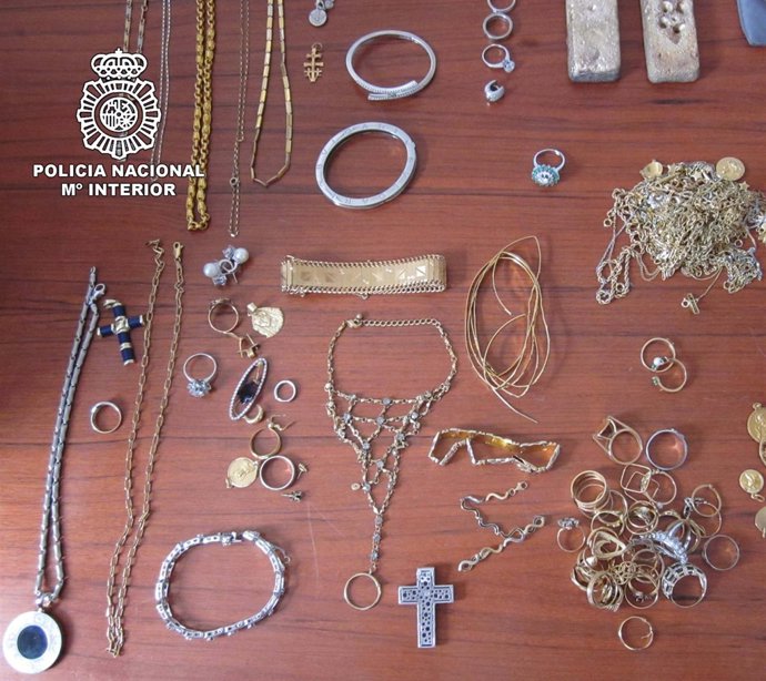 Objetos Robados Por Un Clan De Origen Serbio