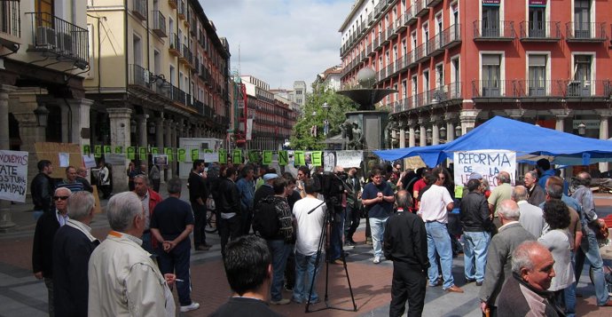 Campamento Del Movimiento Del 15M En Valladolid