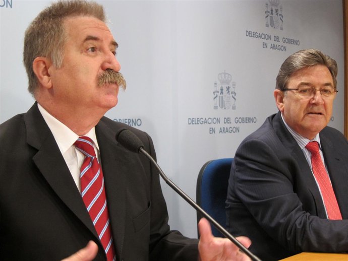 El Delegado Del Gobierno En Aragón, Javier Fernández.