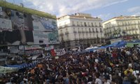 Los 'indignados' de Sol deciden prolongar la acampada hasta el próximo domingo "como mínimo"