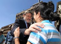 Lissavetzky llega a Callao, donde ya se encuentra Tomás Gómez esperando los primeros resultados