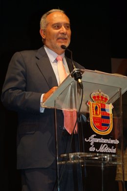 Esteban Parro