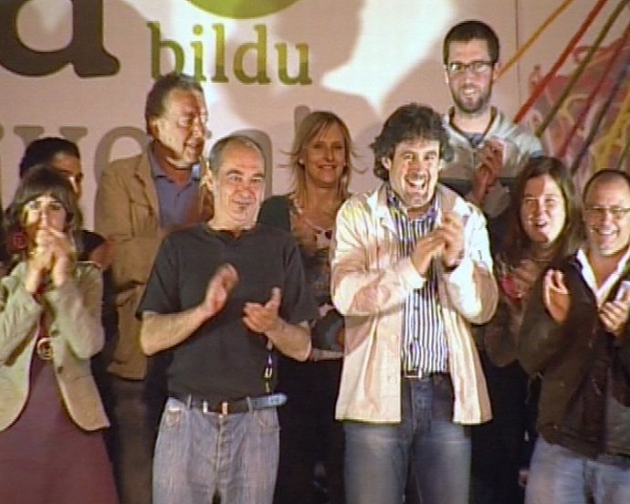 En el cierre de campaña de Bildu en San Sebastián dicen que impulsará una mesa d