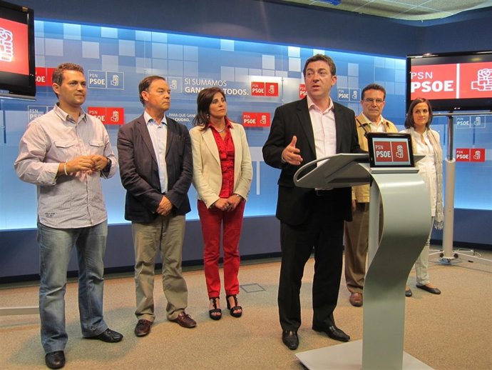 Roberto Jiménez En Su Comparecencia En La Sede Del PSN.