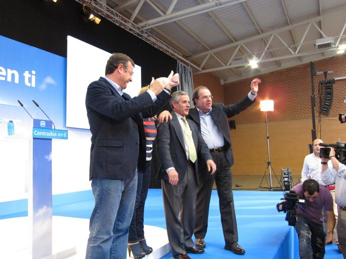 Emilio Gutiérrez En Un Mitin En León