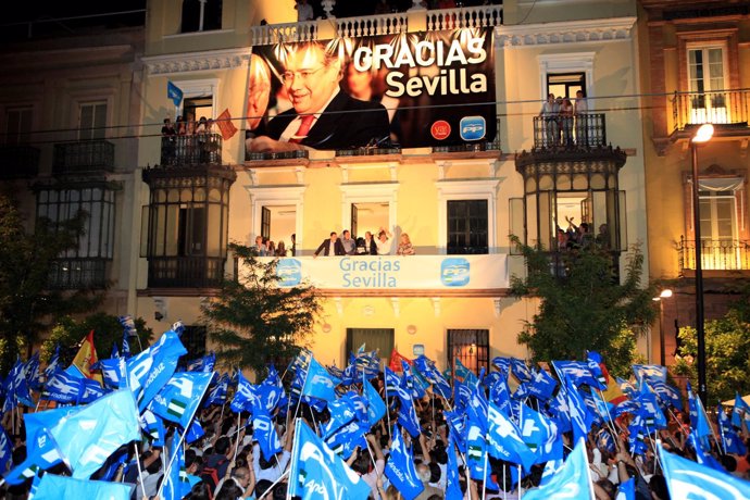 Arenas Y Zoido Celebran El Triunfo Electoral Del 22-M