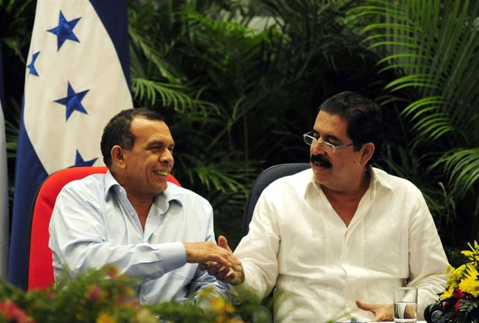 Lobo Y Zelaya Firman Un Acuerdo Para La Vuelta De Honduras A La OEA