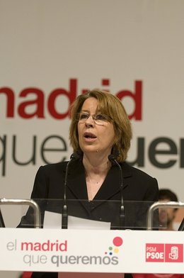 Maru Menéndez atril