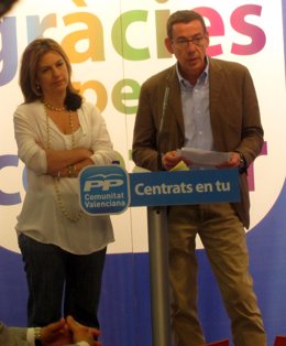 Sánchez De León Y Antonio Clemente En Rueda De Prensa