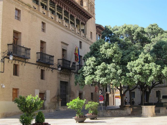 Sede Del Ayuntamiento De Huesca