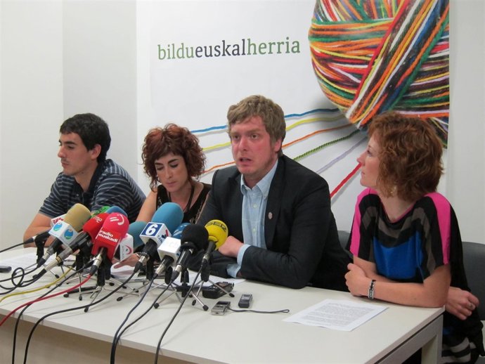 Martínez De Eulate, Bakartxo Ruiz, Maiorga Ramírez Y Eva Aranguren.