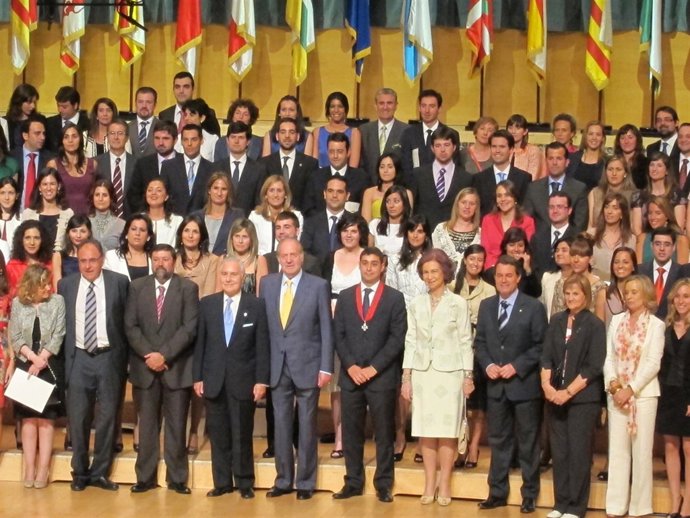 El Rey Entrega Despachos A Jueces