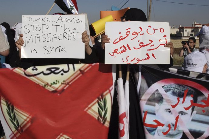 Protestas Por Los Fallecidos En Las Manifestaciones En Siria