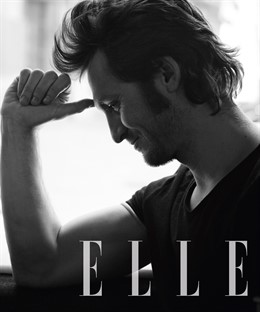 El Actor Raúl Arévalo En La Revista 'Elle'
