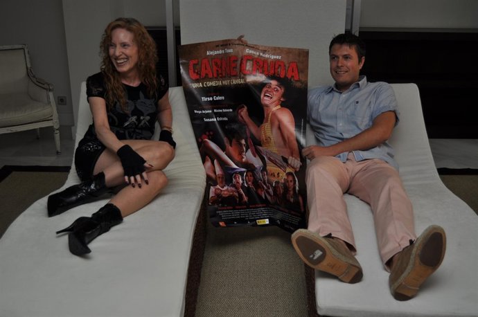 El Cartel De La Película Carne Cruda