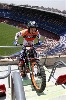 Toni Bou Entrenando En El Camp Nou