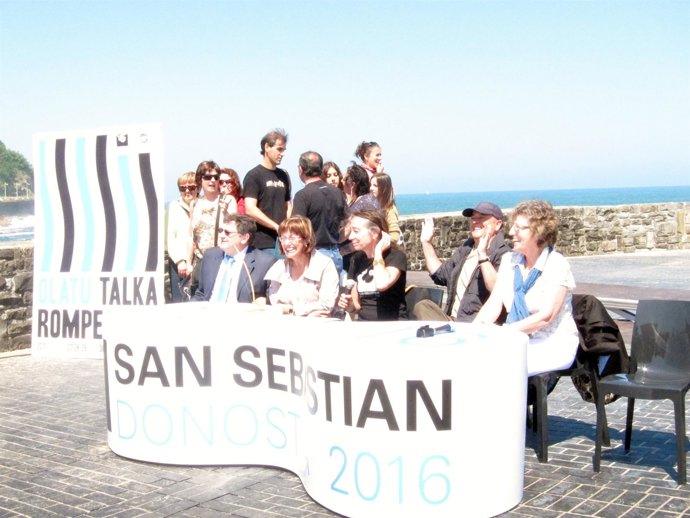 Urgell, Garmendia, Elorza Y Aranburu En El Rompeolas