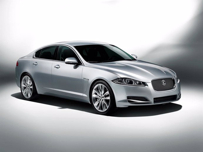 Jaguar XF 2012