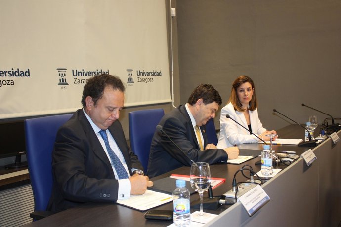 Firma De La Cátedra Paz, Seguridad Y Defensa De La Universidad De Zaragoza