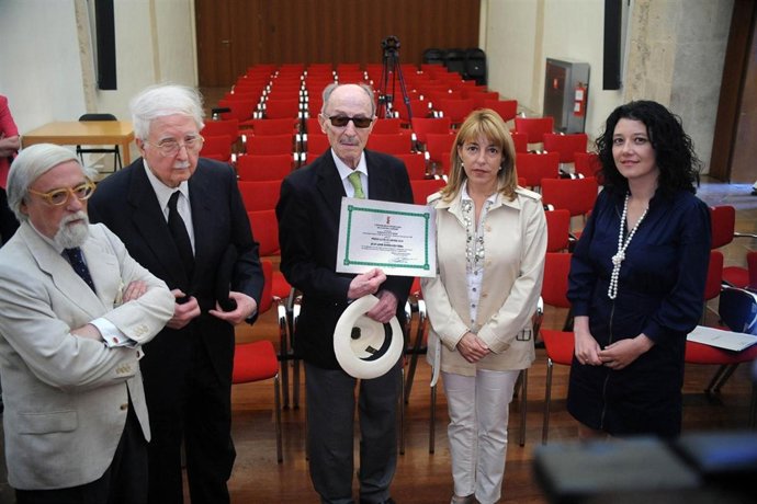 Entrega Del Premio Guarner A Juan José Estellés 