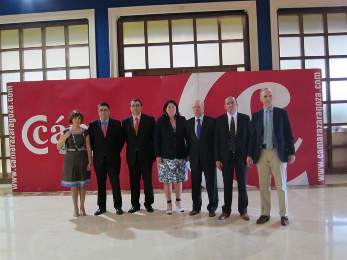 Representantes De La Cámara De Comercio Y Galardonados Premios Exportación 2010