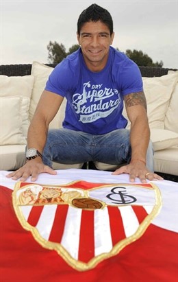 Renato, En Una Imagen Retrospectiva                  