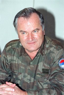 Dirigente Militar Serbo-Bosnio Y Presunto Criminal De Guerra Ratko Mladic