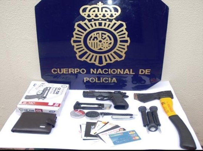 Material Incautado Por La Policía Nacional En Una Operación