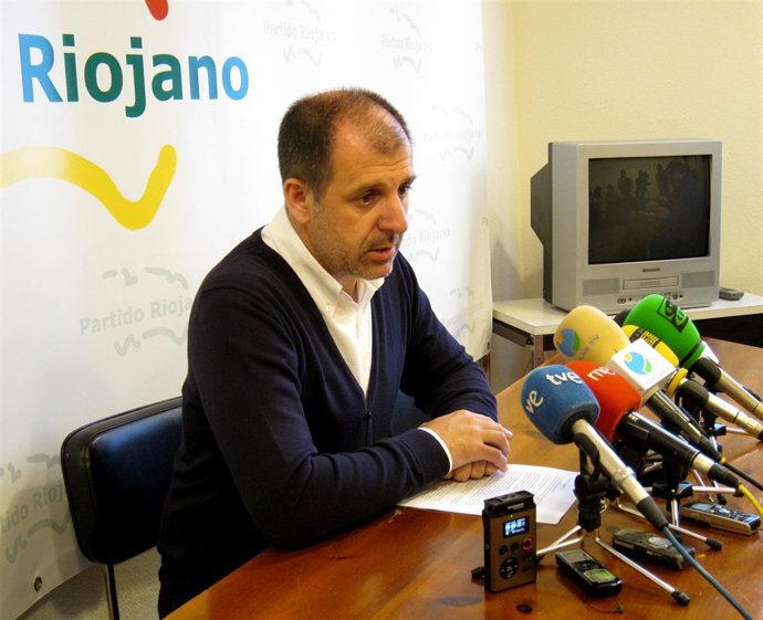 Miguel González De Legarra, Presidente Del Partido Riojano