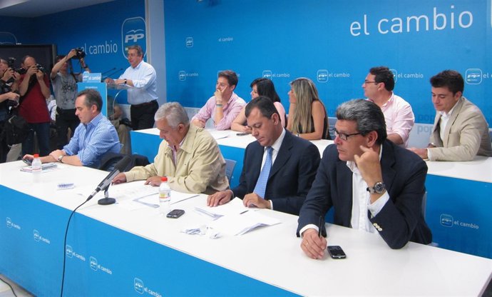 Reunión De La Junta Directiva Del PP De Sevilla