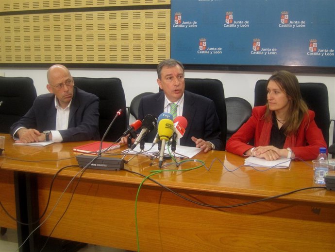 En Medio, Juan José Mateos Tras La Mesa Sectorial De Educación