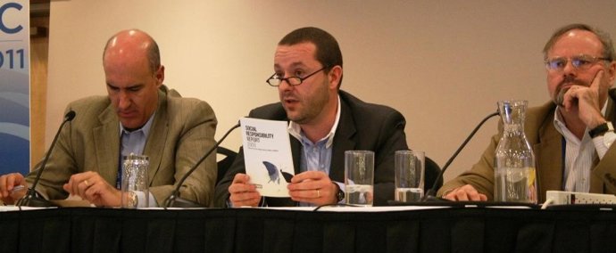 De Izq. A Dcha., Mauro Guillén, Carlos Ayesa Y Steven Reed