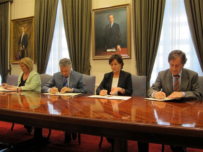 Blanca Rosa Gómez, José Blanco, Dolores Gorostiaga, Ángel Villaba.