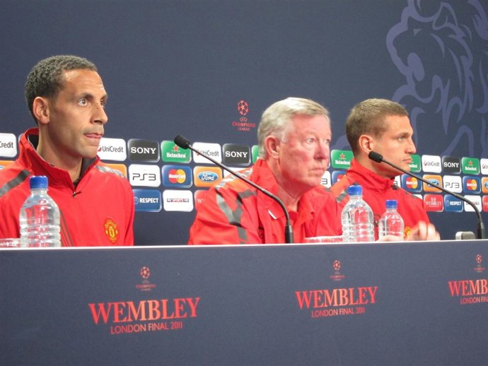 Ferguson Dio Rueda De Prensa Junto A Ferdinand Y Vidic