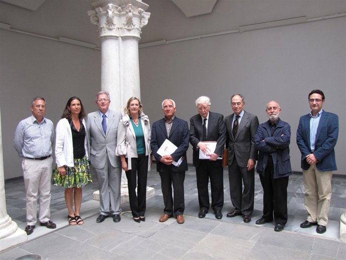 Paz Olmos Preside La Constitución De La Asociación Amigos Del Museo