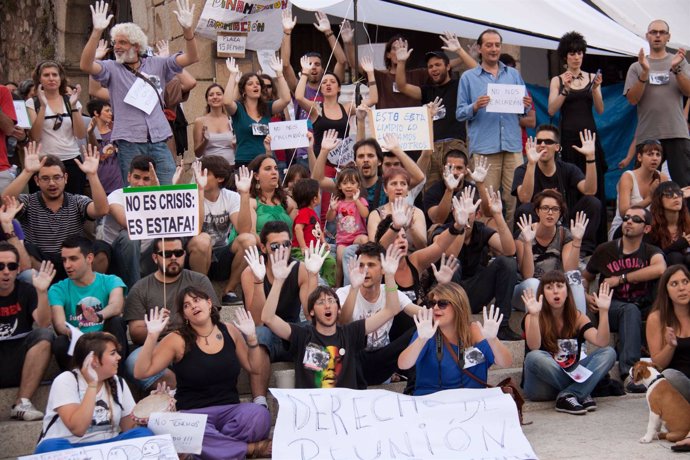 'Indignados' Protestando En Cáceres