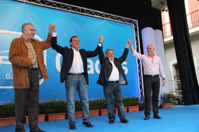 Rus, En Un Almuerzo Con Simpatizantes