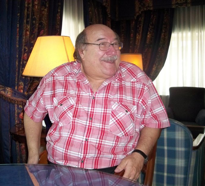 El Escritor Antonio Skármeta