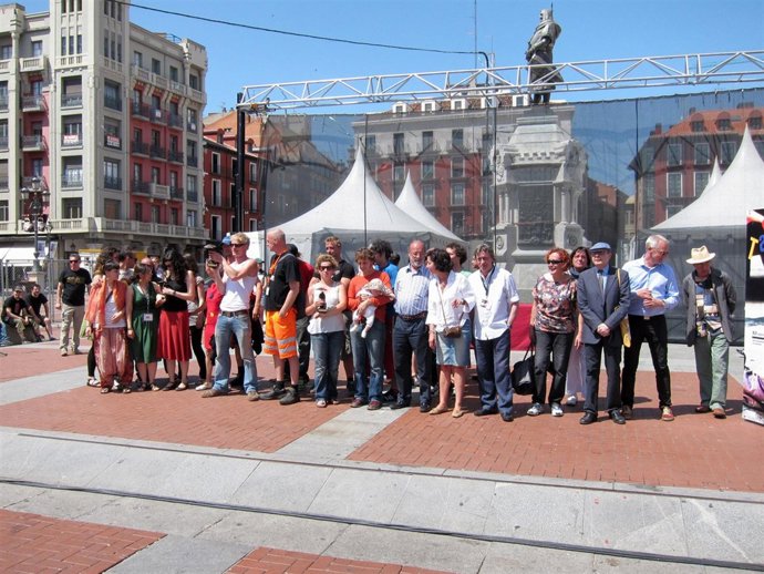 Foto De Familia De Los Premiados En El XII TAC