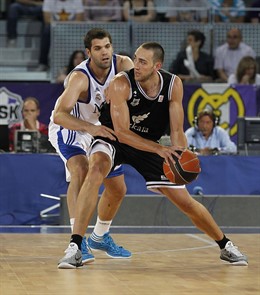 Bizkaia Bilbao Basket Sobrevive Al Madrid Y Llega A Casa Con 1-1 En La Semifinal