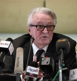 El Ex Ministro Francés Roland Dumas