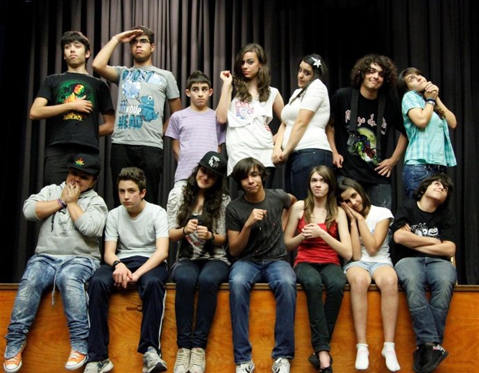 Integrantes Del Grupo Tuteatro Del IES Los Realejos