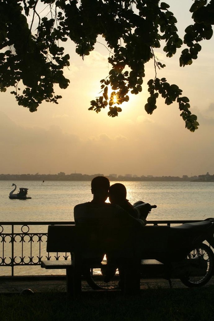 Pareja sentada