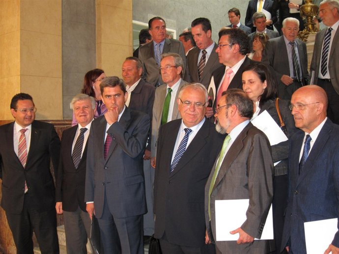 Rambla Y Cotino Junto Con Empresarios