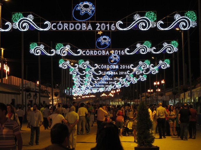 Imagen Nocturna De La Feria De Córdoba