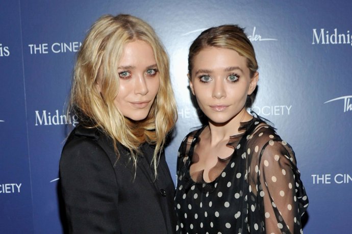 Posado De Las Gemelas Olsen, Mary Kate Y Ashley 