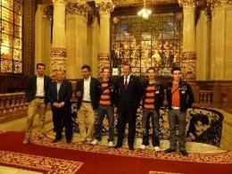 Euskaltel-Euskadi Celebra En La Diputación De Bizkaia Su Brillante Giro