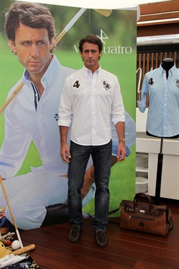 Álvaro Muñoz Escassi En La Inauguración De Su Nueva Tienda De Ropa