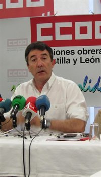 Hernández (CC.OO) cree que convocar elecciones después de octubre no sería grave para la economía española