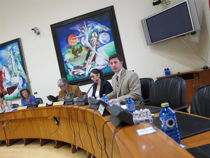 El conselleiro de Medio Rural, Samuel Juárez,en comisión parlamentaria.